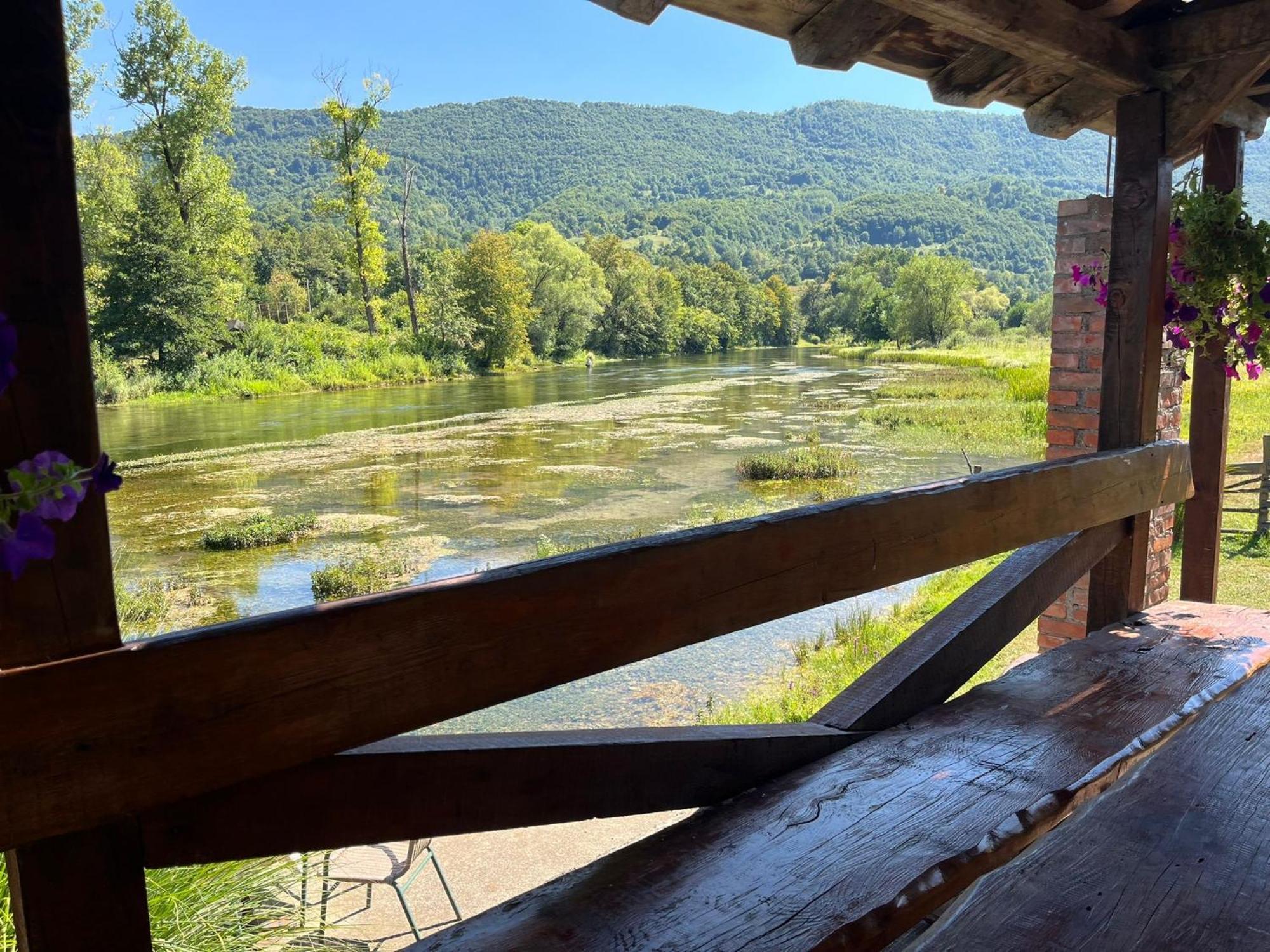 Bed And Breakfast Family Djukic Sipovo Zewnętrze zdjęcie