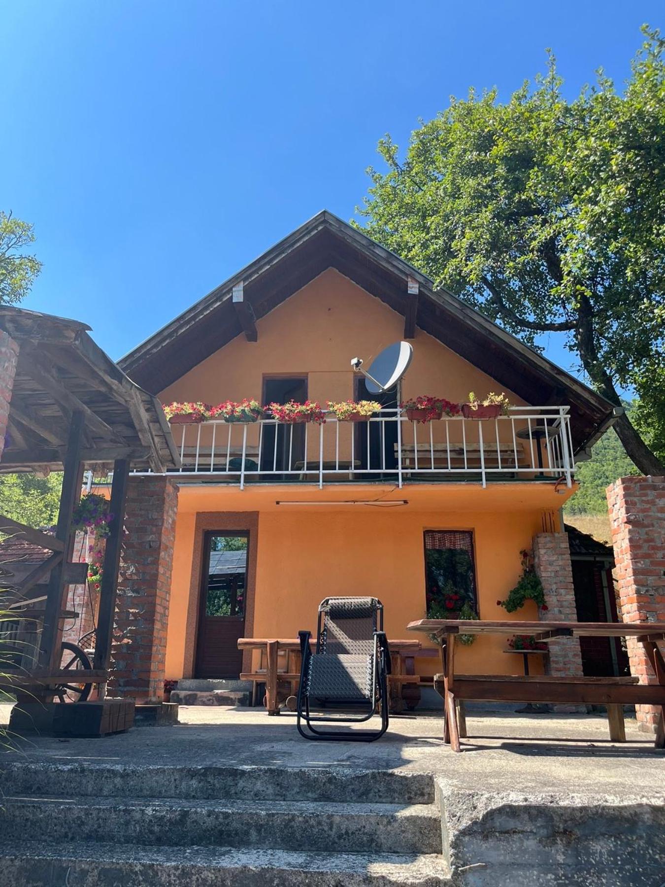 Bed And Breakfast Family Djukic Sipovo Zewnętrze zdjęcie
