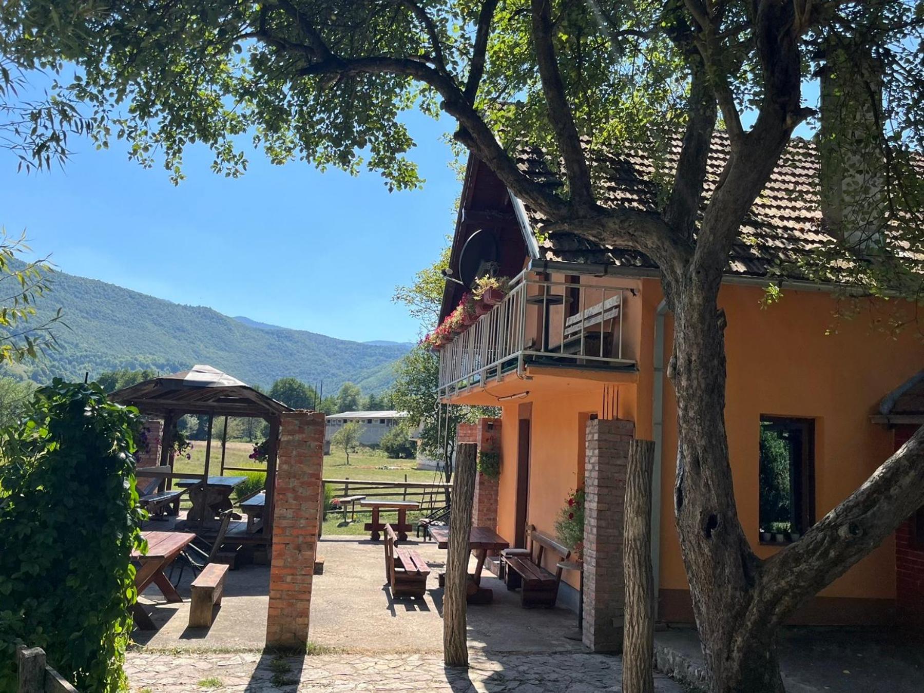 Bed And Breakfast Family Djukic Sipovo Zewnętrze zdjęcie